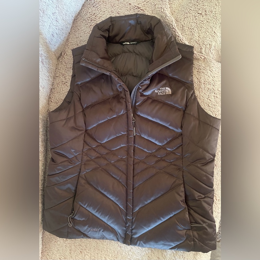 The North Face 550 Women's Dark Brown Quilted Vest
